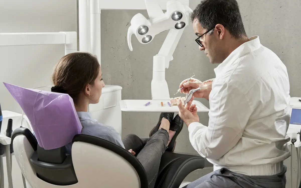 Chirurgien-dentiste : Chirurgien-dentiste